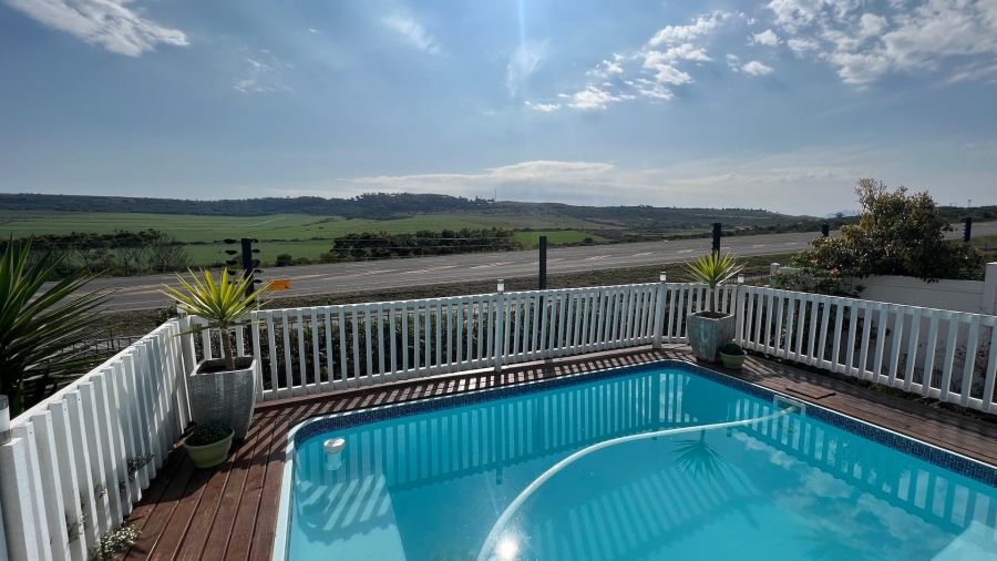 2 Bedroom Property for Sale in Reebok Western Cape